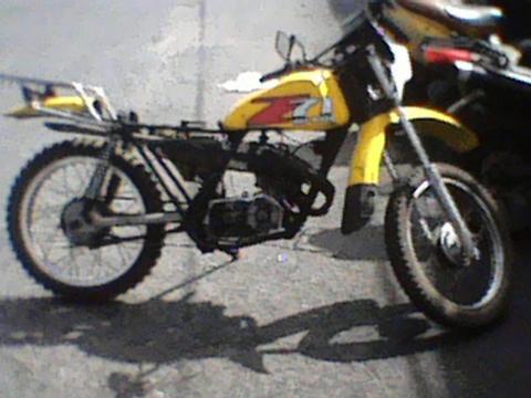 moto kawasaki ke 125