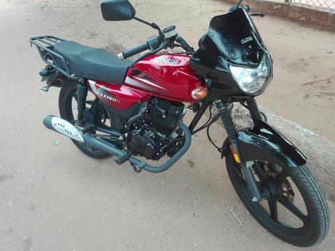 Moto Nueva Um Max150