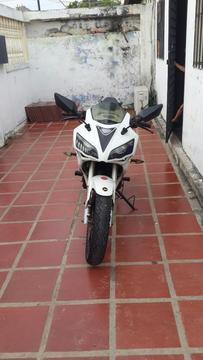 Se Vende R1 2014 Como Nueva