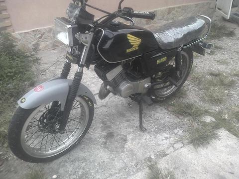 VENDO MI MTO HONDA 100 AÑO 86 A TITULO TOTALMENTE OPERATIVA POSEE TITULO