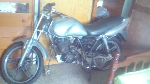 Vendo Moto Quinqui 200