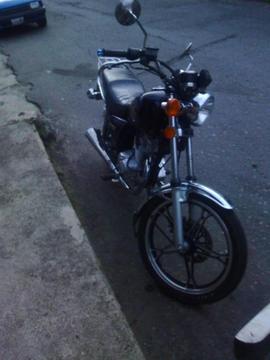 Moto Suzuki Gn125 2011
