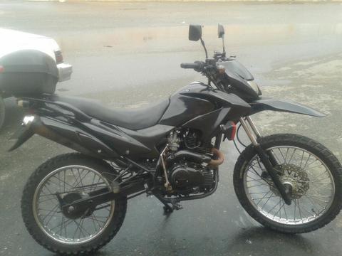 Moto Lechuza