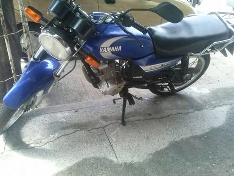 Moto Yamaha Yb125 año 2006