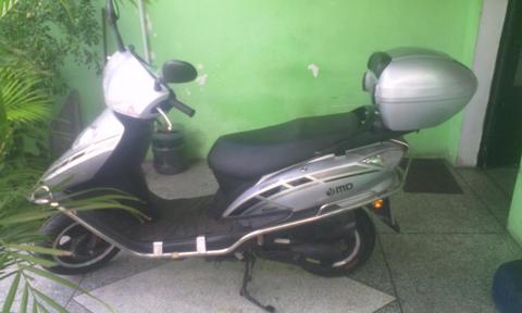 vendo moto haujin md cardelna como nueva 2013