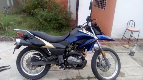 se vende moto TX año 2011