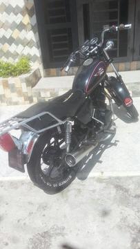 Vendo Moto Bera Leon 200