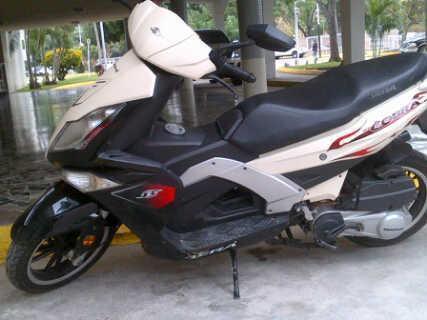 MOTO BERA COBRA 2015 SOLO 3 MIL KILOMETROS