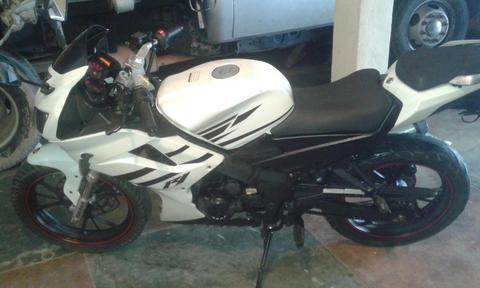 vendo r1 bera bien conservado