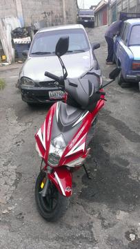 Se Vende Moto Scooter Bera