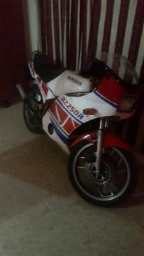 Vendo Moto Rz250