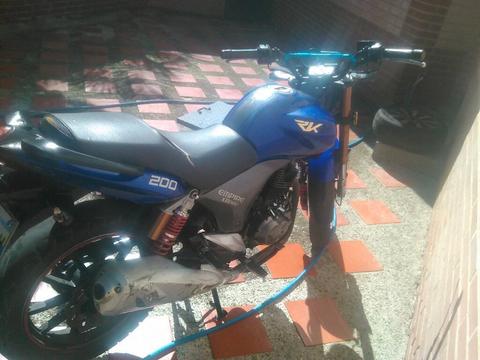 Vendo Moto Rkv 200