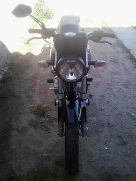 se vende moto