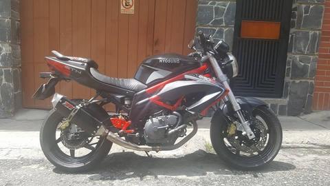 vendo mi moto racing 650 por motivo de viaje