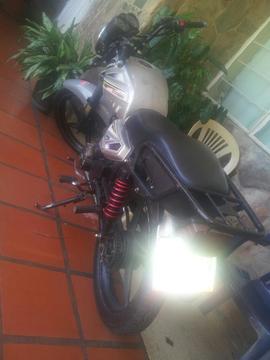 Bera Socialista 2013 Poco Uso