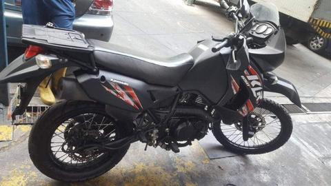 KLR 2013 como nueva