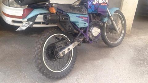 Moto Honda Nx200