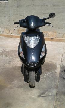 Vendo Moto Honda Automática 150cc