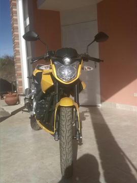 Excelente Moto Loncin Nueva Año 2013