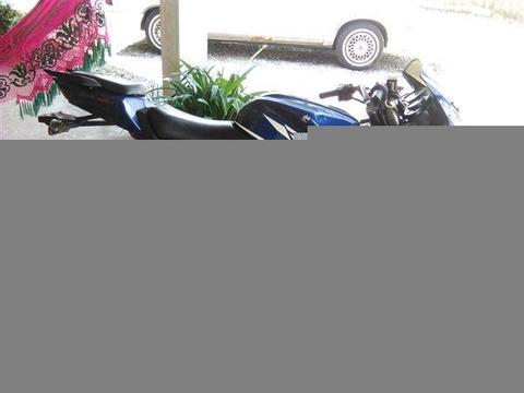 Moto R1 Motor 200 Recibo Telefono, Aire, Nevera