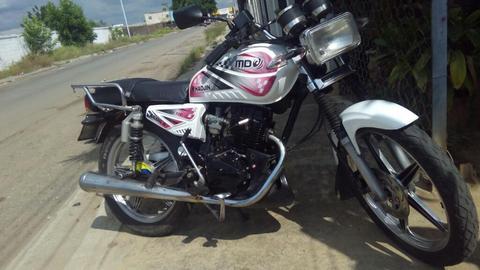 Moto Md Aguila