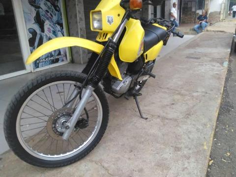 DR200 Suzuki año 2007 impecable y en perfecto estado