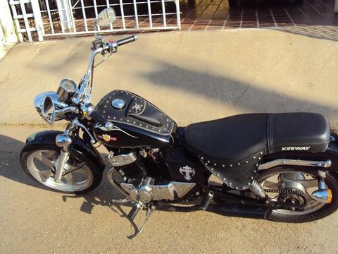 Se vende moto 250cc