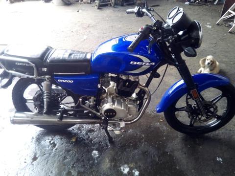 Vendo Moto Bera 200 Año 2014