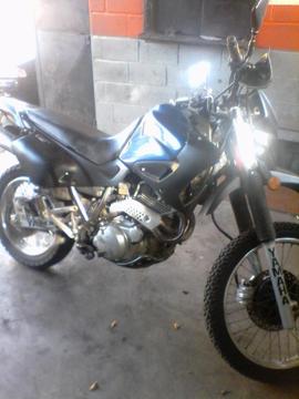 yamaha xt 600 2002 titulo y placa