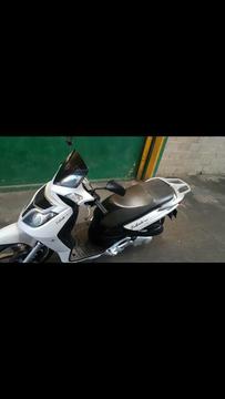 Se Vende Moto 2011 Bella