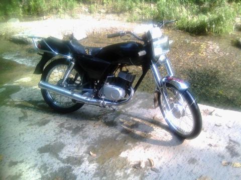 moto Ax100