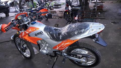 Moto Md Lechuza Tx Empire 200 2015 0km