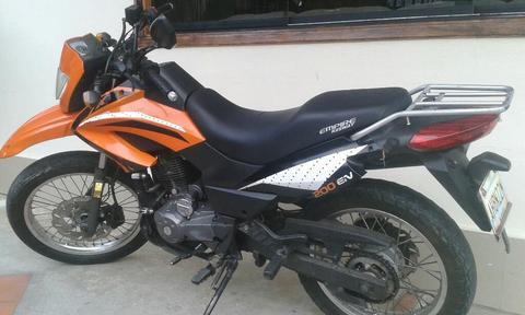 Moto Tx 200 Año 2013