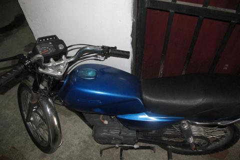 Moto Suzuki AX 100