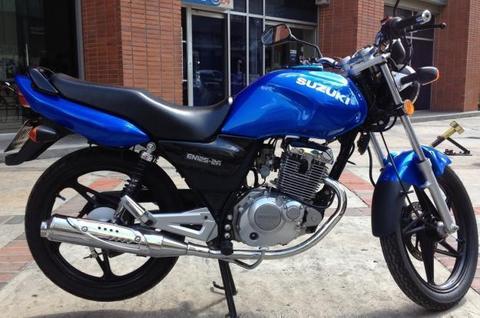 moto Suzuki EN 125cc