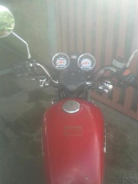 Vendo Moto en Buen Estado