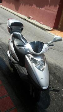 Vendo Moto Hj