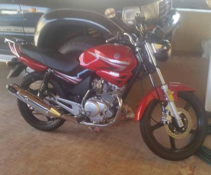 Moto Yamaha NUEVA DE PAQUETE