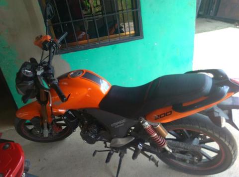 Venta de Moto Rkv