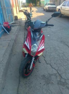 Vendo Moto Runner 2013