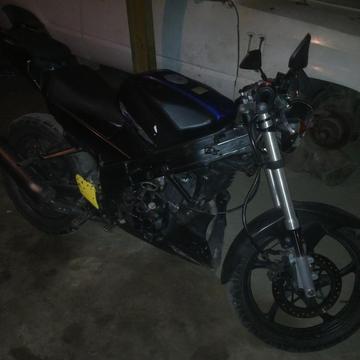 vendo moto bera R1 200cc modificada negociable 0412-1458627