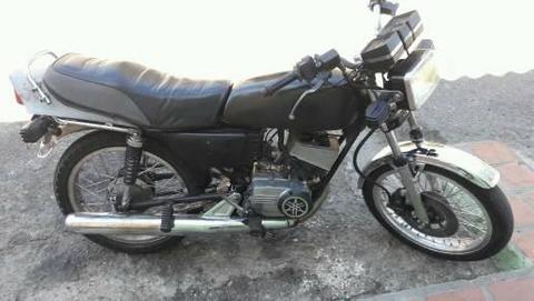 MOTO YAMAHA