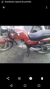 en 125 Suzuki