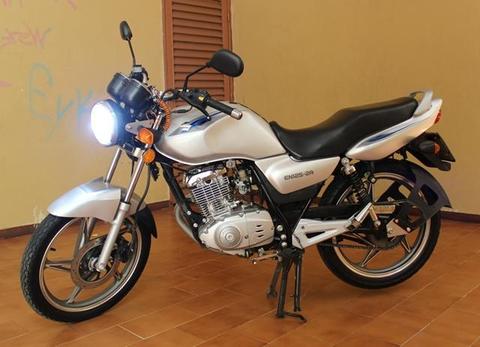 Suzuki EN125