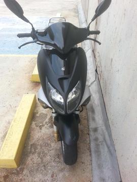 VENDO MOTO EMPIRE MATRIX ELEGANCE 2012 EN MUY BUENAS CONDICIONES