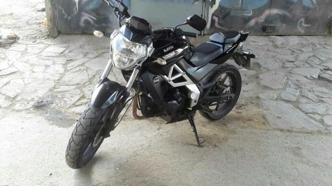 Vendo Moto