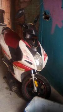 vendo mi moto bera 2012 le falta un cacho