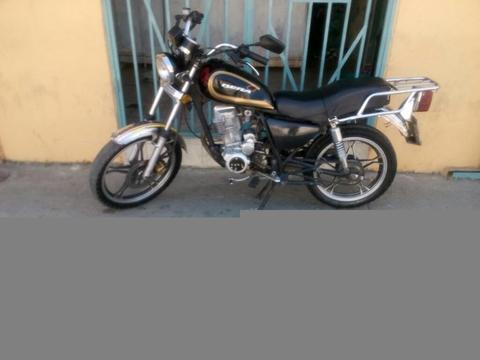 Vendo Bera 2010 Recibo Moto de Menos Val