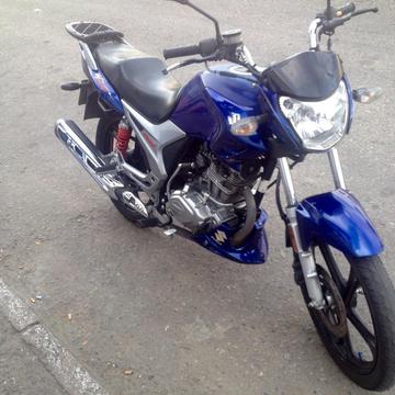 Moto Hj Suzuki 2015