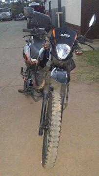 Moto Um Dsr 200